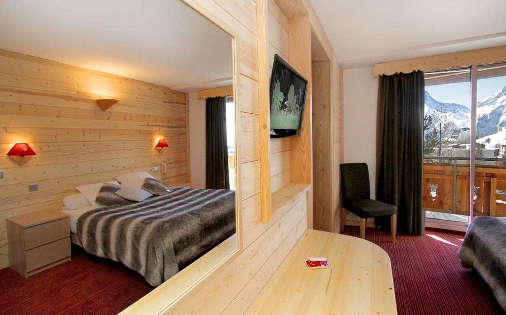 Hotel Adret Les Deux Alpes Pokoj fotografie